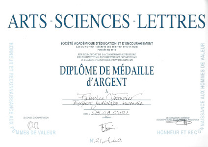 Médaille d'argent délivrée par l' académie Arts Sciences Lettres